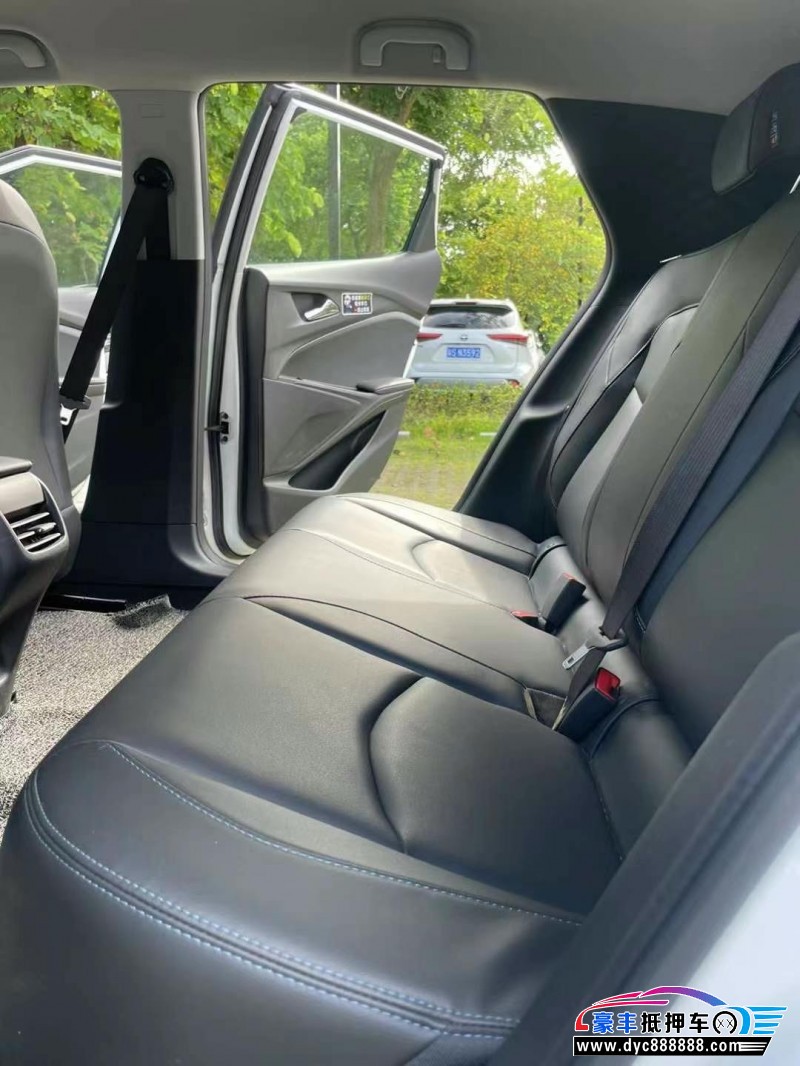 24年雪佛兰畅巡轿车抵押车出售