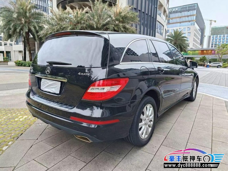 17年奔驰R轿车抵押车出售