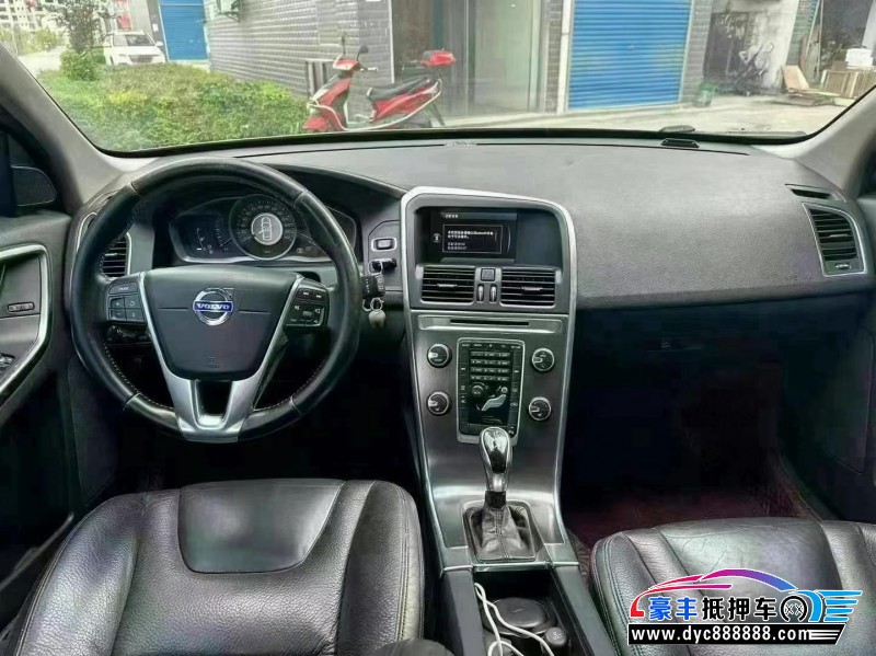 14年沃尔沃XC60轿车抵押车出售