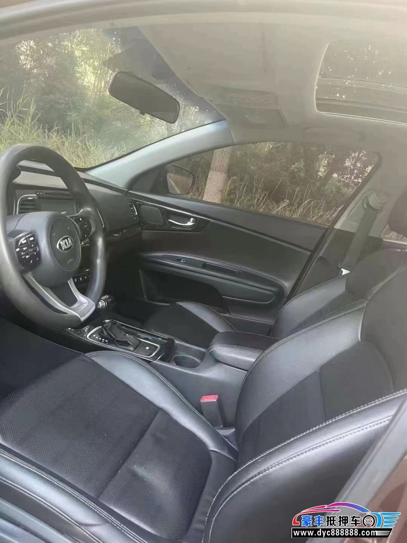 15年起亚K4轿车抵押车出售