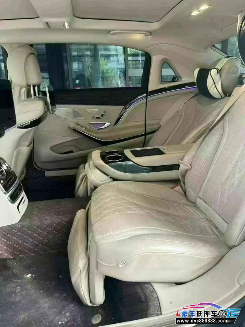 19年奔驰迈巴赫S级轿车抵押车出售