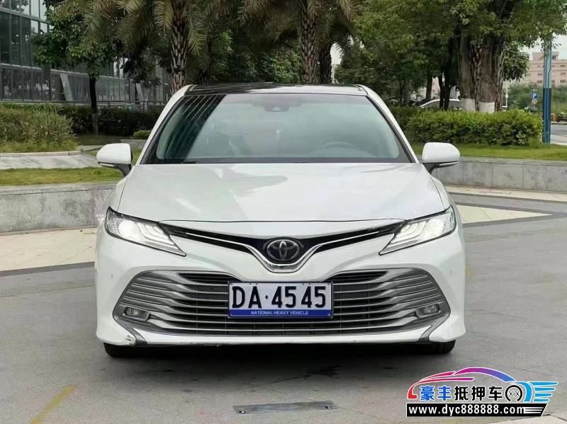 21年丰田凯美瑞轿车抵押车出售