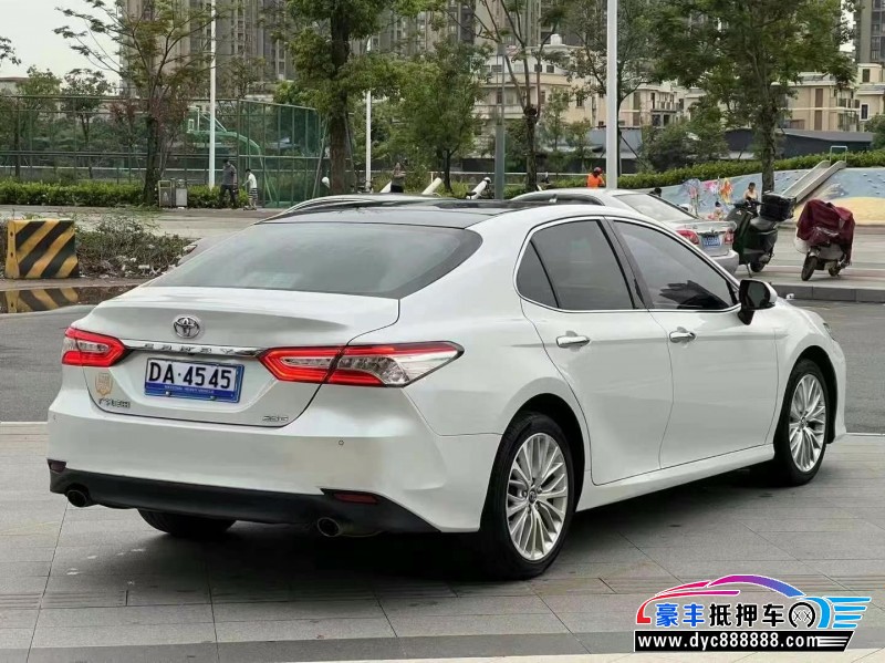 21年丰田凯美瑞轿车抵押车出售