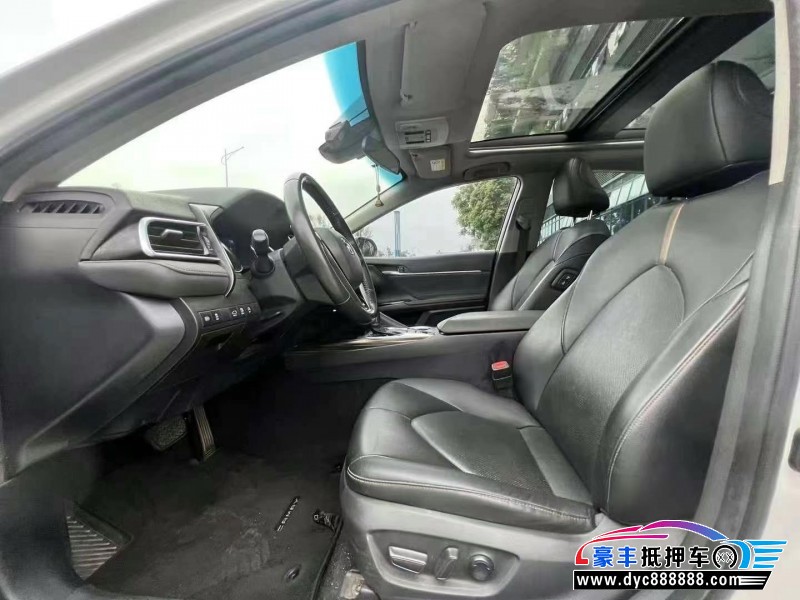 21年丰田凯美瑞轿车抵押车出售