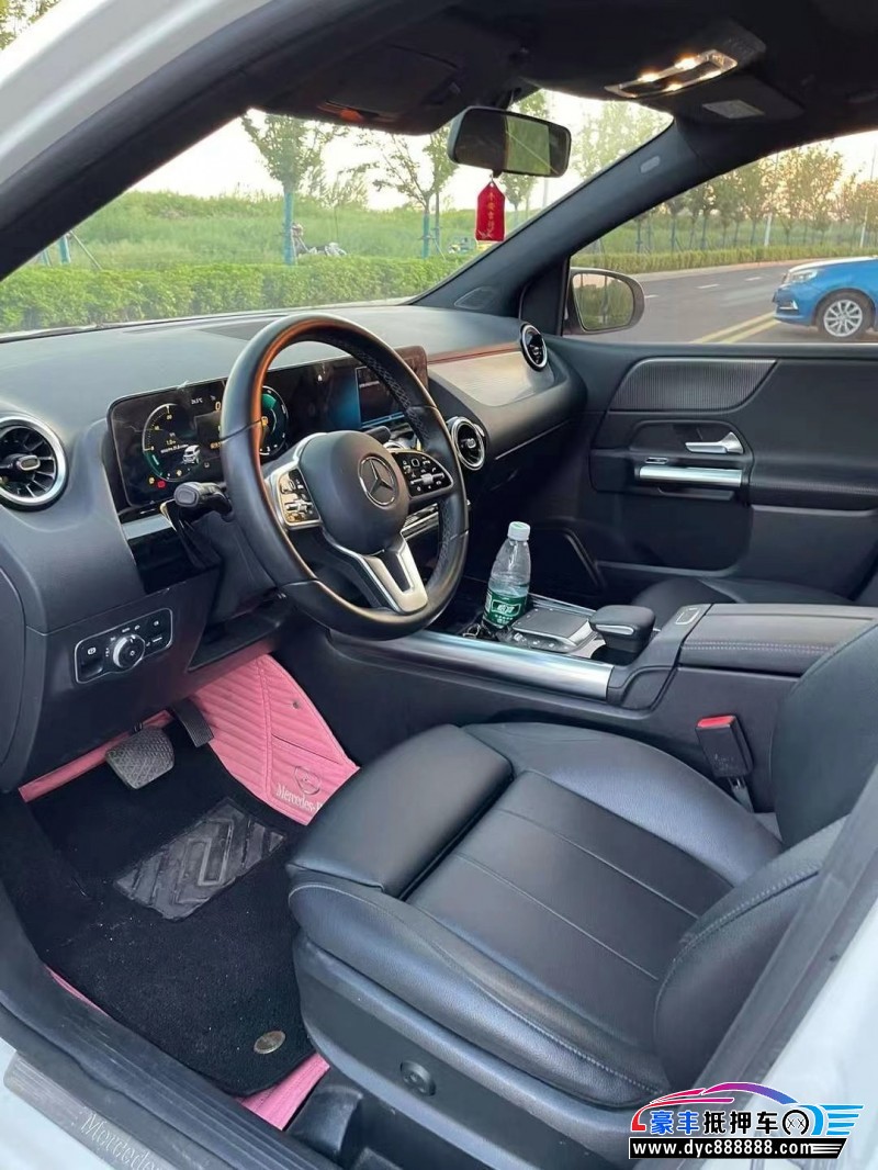 21年奔驰B轿车抵押车出售