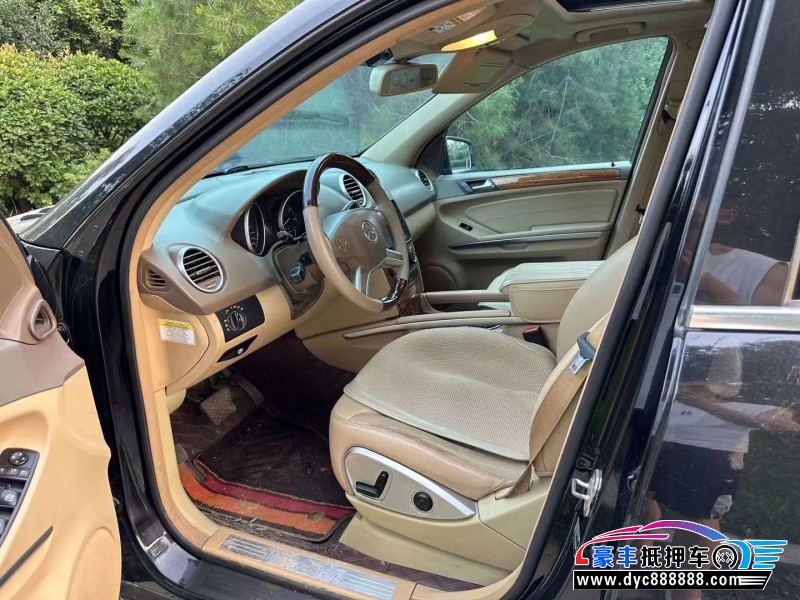 09年奔驰ML轿车抵押车出售