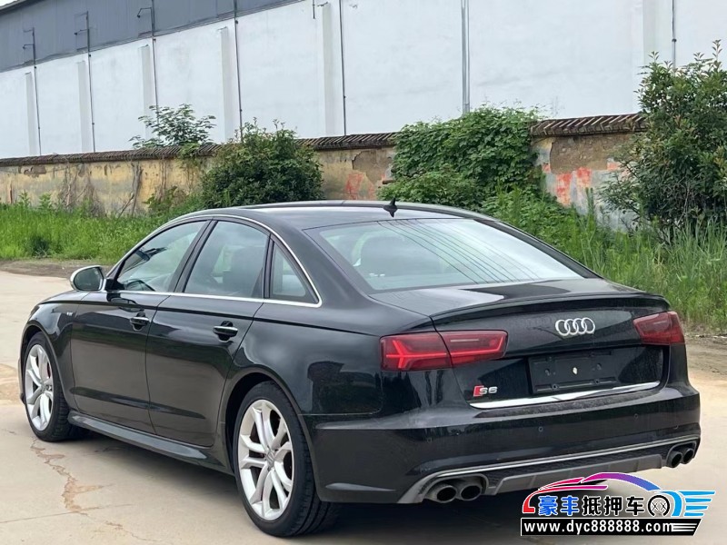 18年奥迪S6轿车抵押车出售