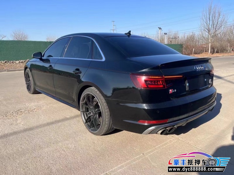 20年奥迪S4轿车抵押车出售