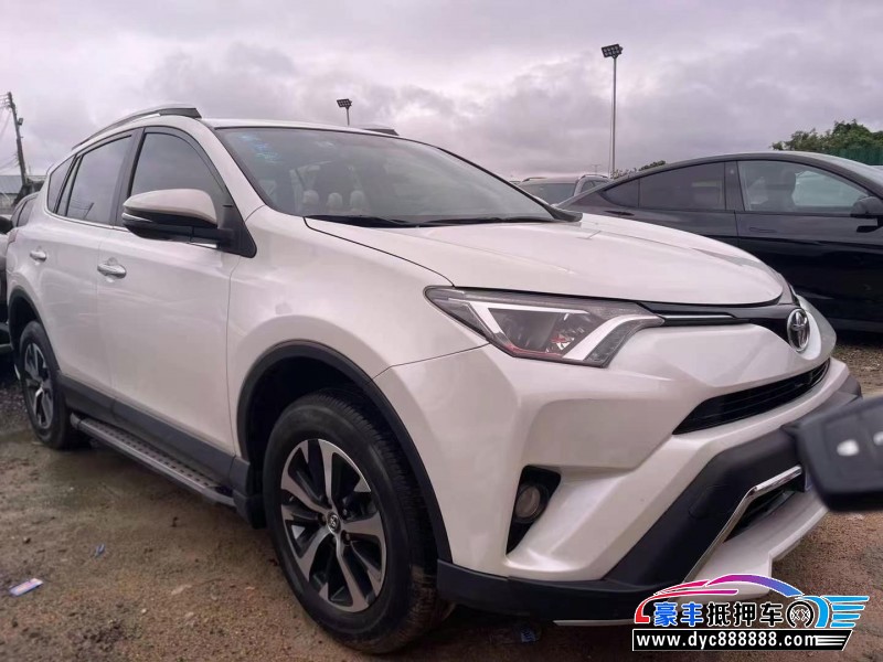 19年丰田RAV4轿车抵押车出售
