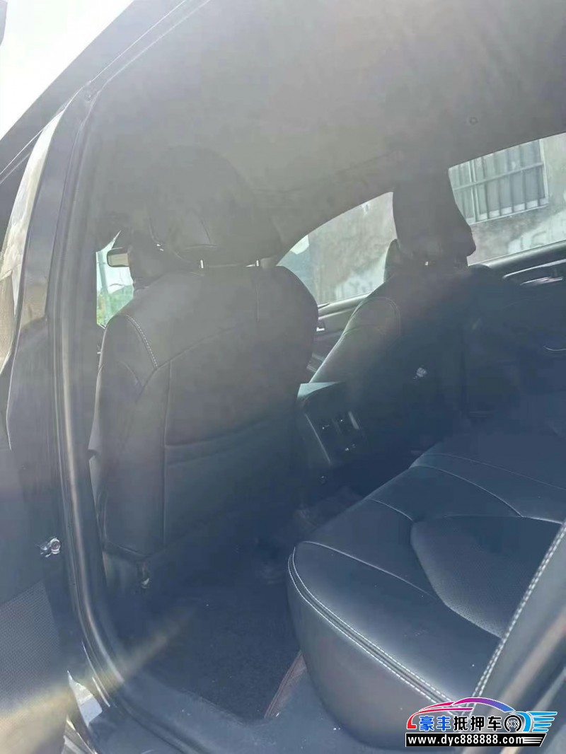 20年丰田亚洲龙轿车抵押车出售