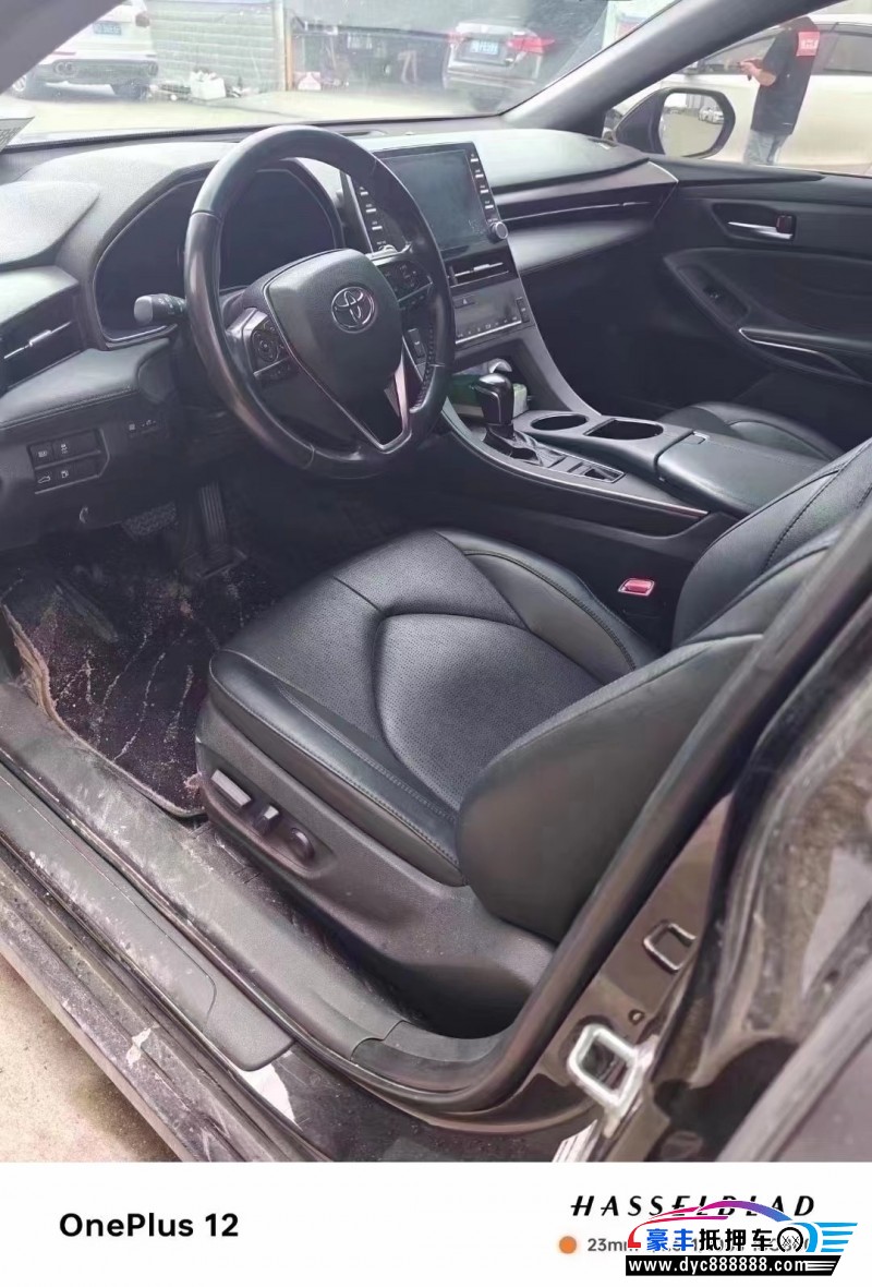 21年丰田亚洲龙轿车抵押车出售