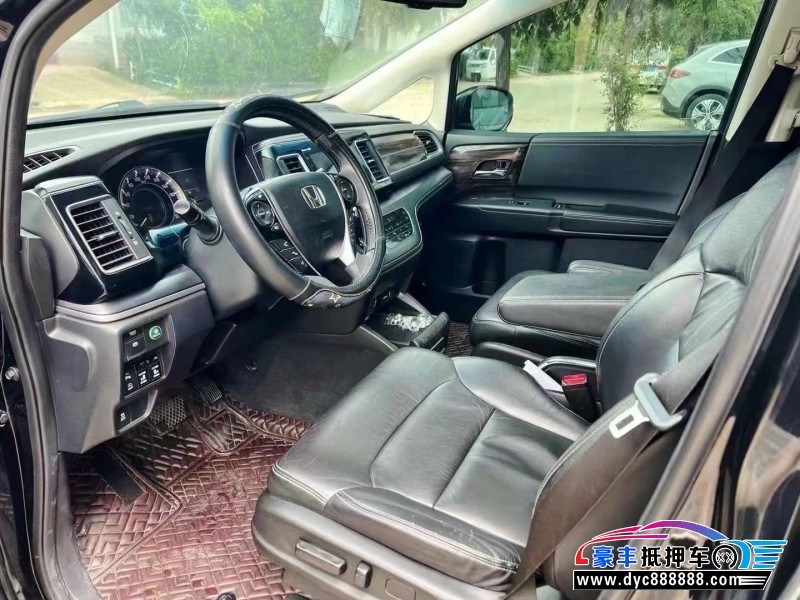 16年本田艾力绅轿车抵押车出售