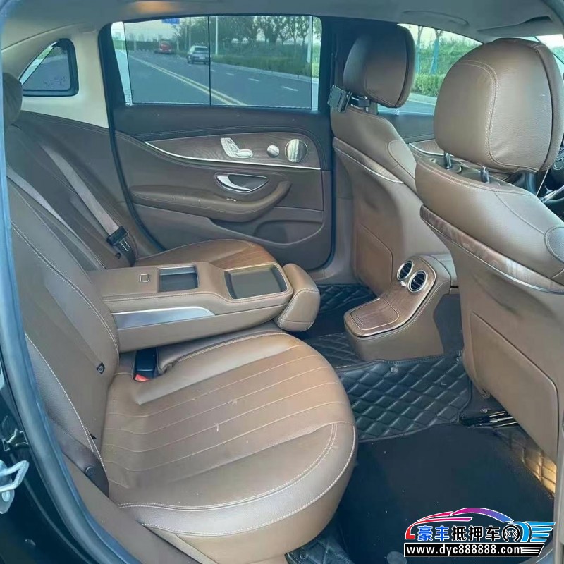 22年奔驰E轿车抵押车出售