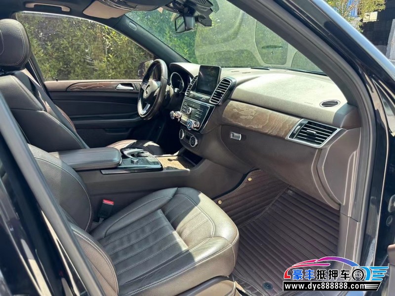 16年奔驰GLE轿车抵押车出售