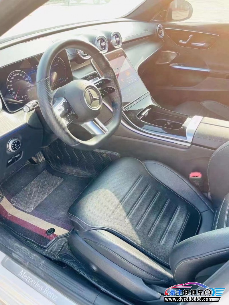 22年奔驰C轿车抵押车出售