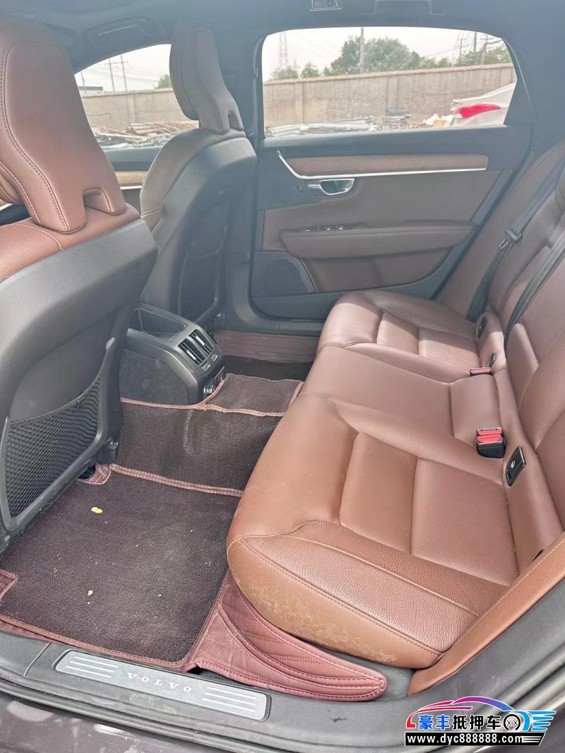 20年沃尔沃S90轿车抵押车出售