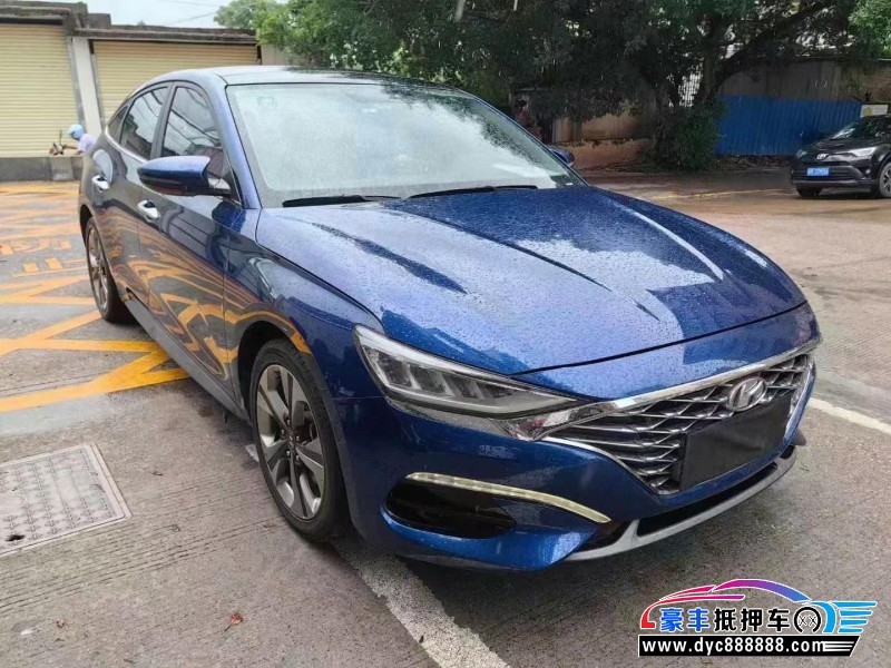 19年现代菲斯塔轿车抵押车出售