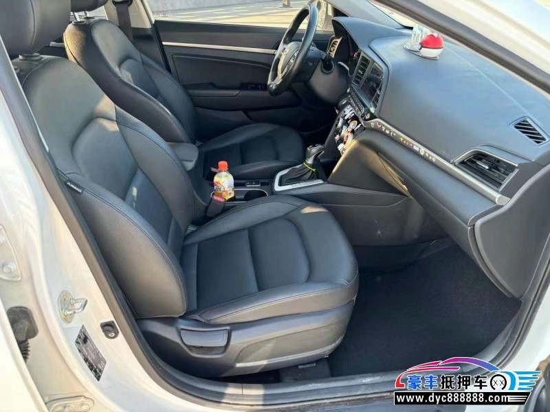 20年现代领动轿车抵押车出售