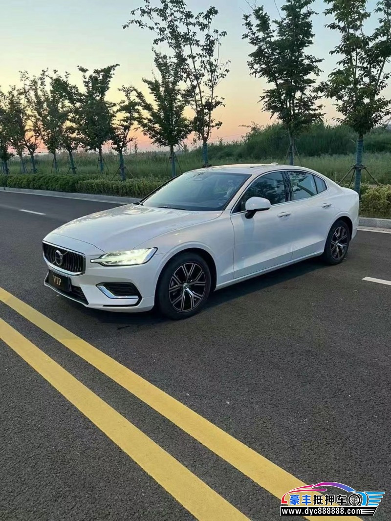 23年沃尔沃S60轿车抵押车出售