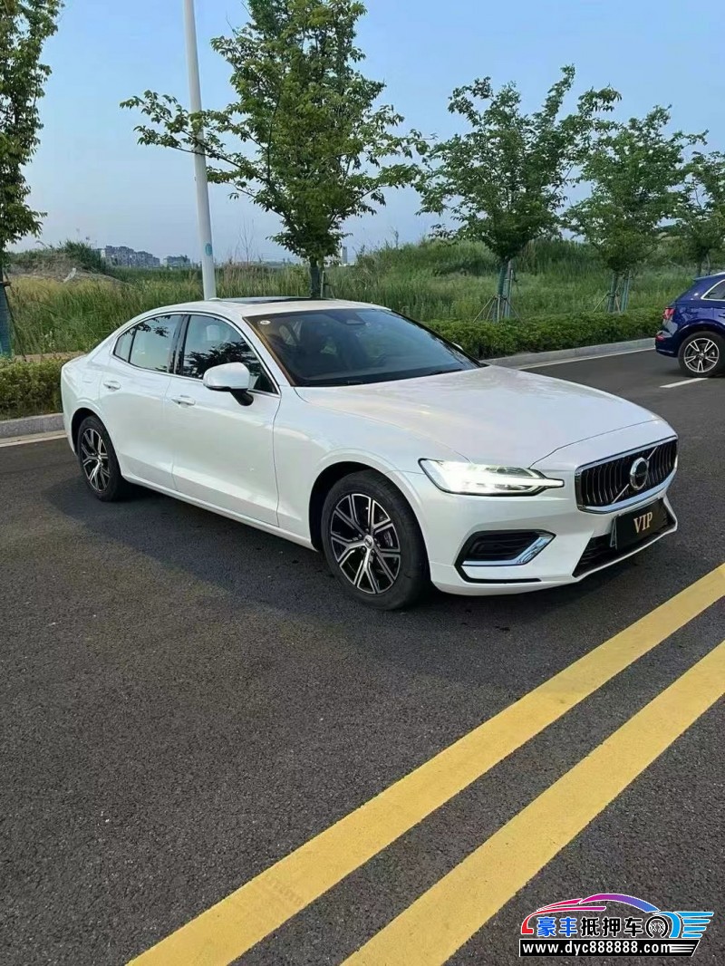 23年沃尔沃S60轿车抵押车出售