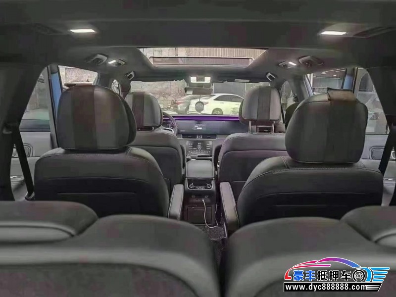 22年理想ONE轿车抵押车出售