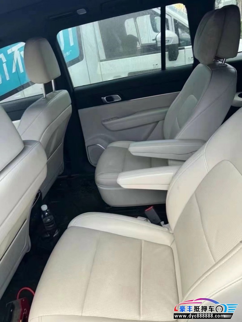 22年理想ONE轿车抵押车出售