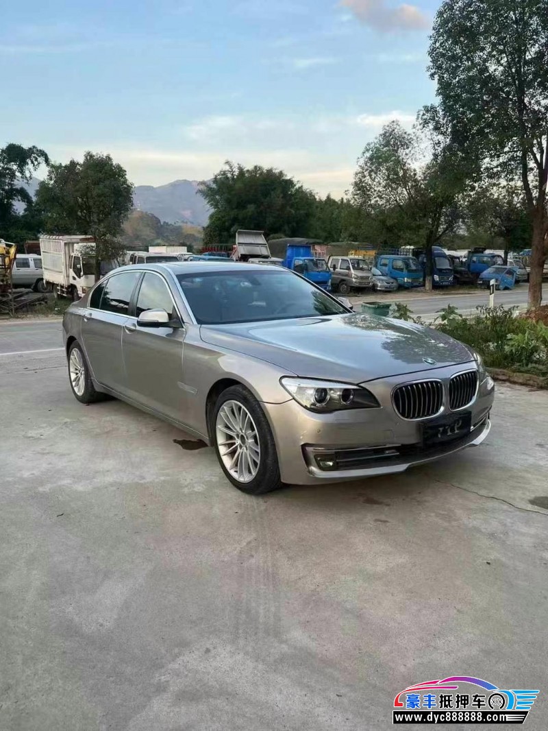 15年宝马7系轿车抵押车出售