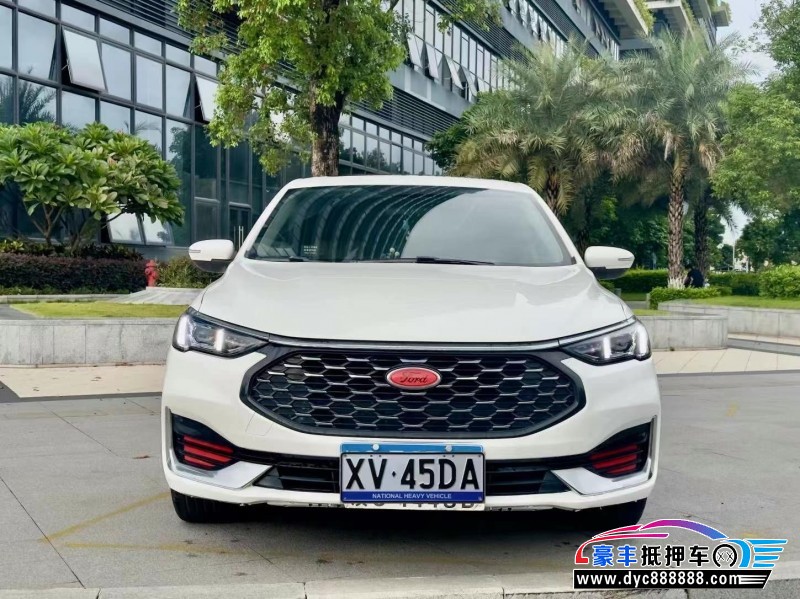 22年福特福睿斯轿车抵押车出售