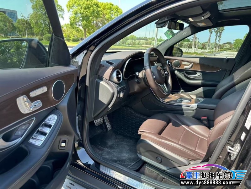 22年奔驰GLC轿车抵押车出售