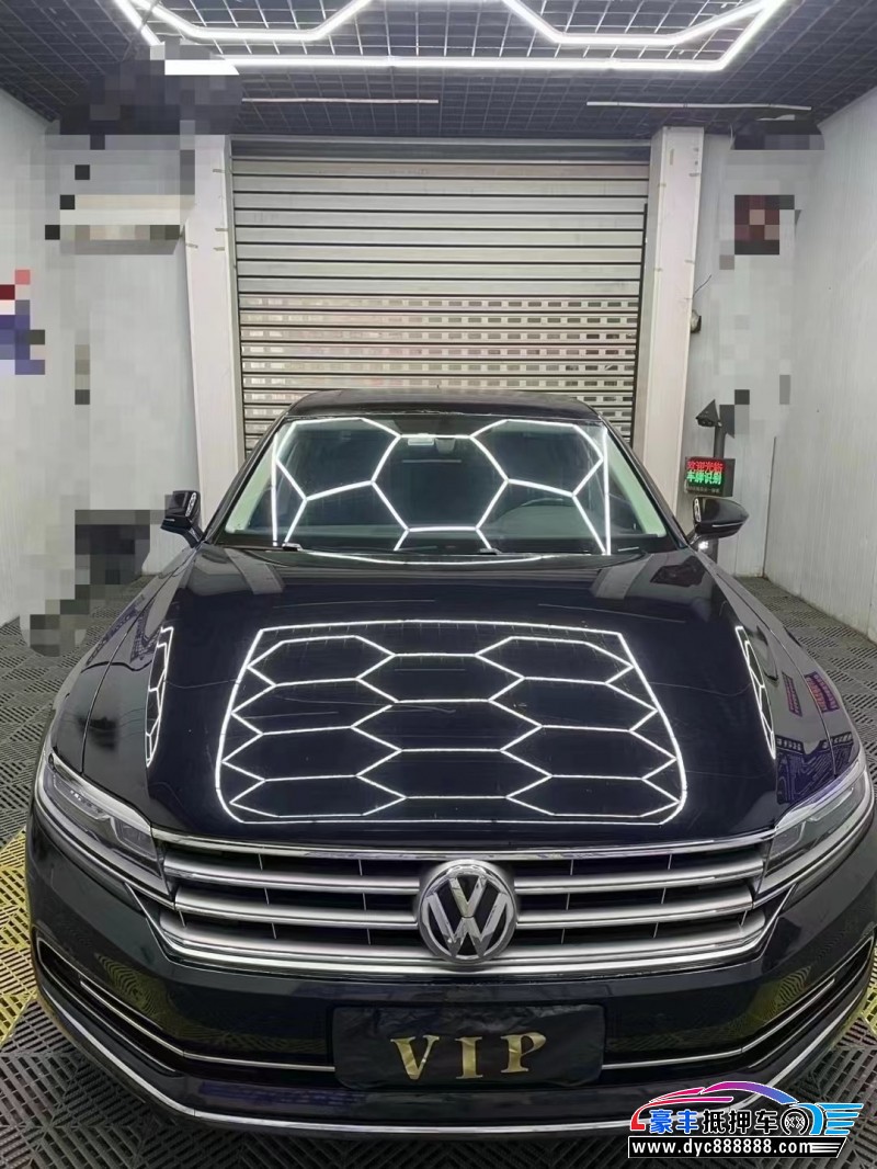 18年大众辉昂轿车抵押车出售