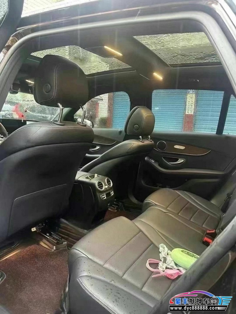 22年奔驰GLC轿车抵押车出售