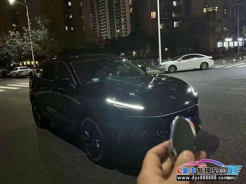 23年东风风行T5轿车抵押车出售