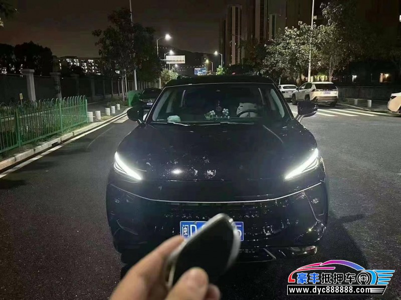 23年东风风行T5轿车抵押车出售