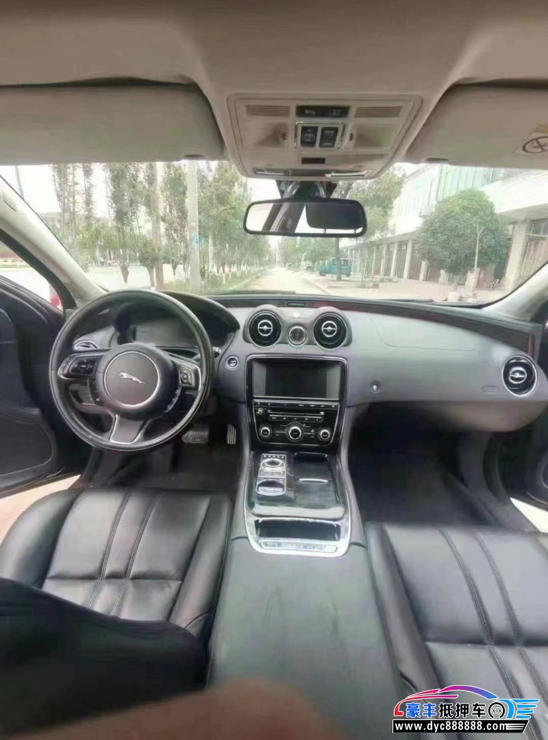 14年捷豹XJL轿车抵押车出售