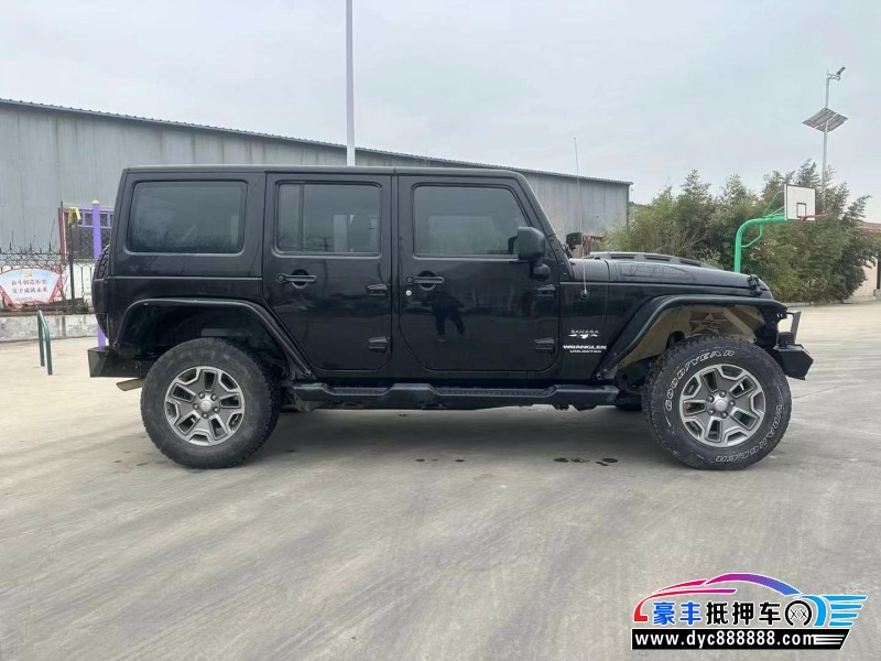 18年Jeep牧马人轿车抵押车出售