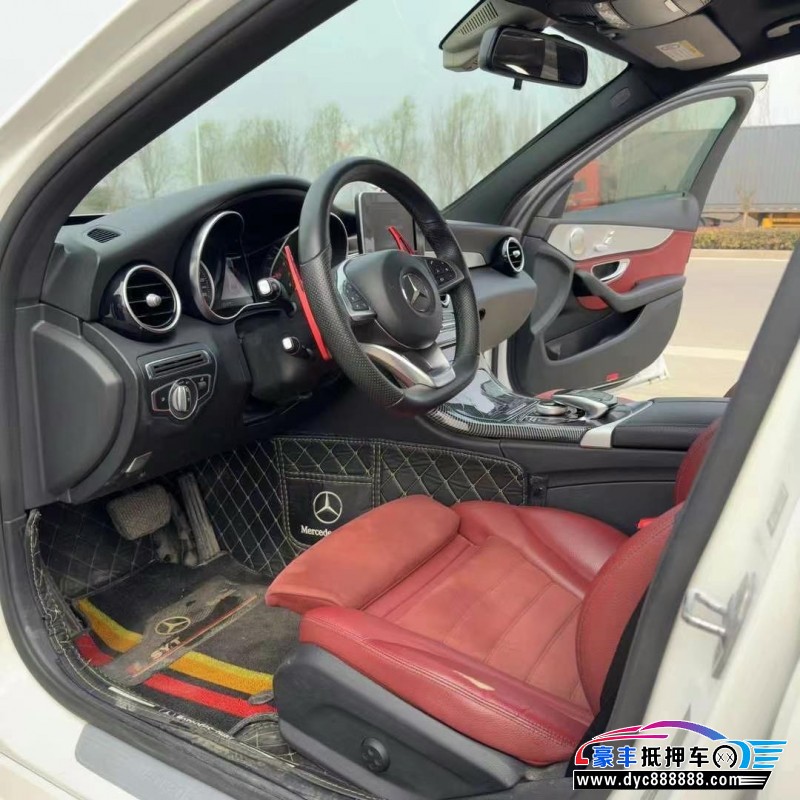 18年奔驰C轿车抵押车出售