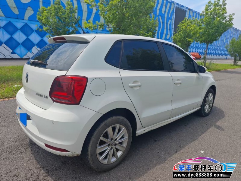 15年大众polo轿车抵押车出售