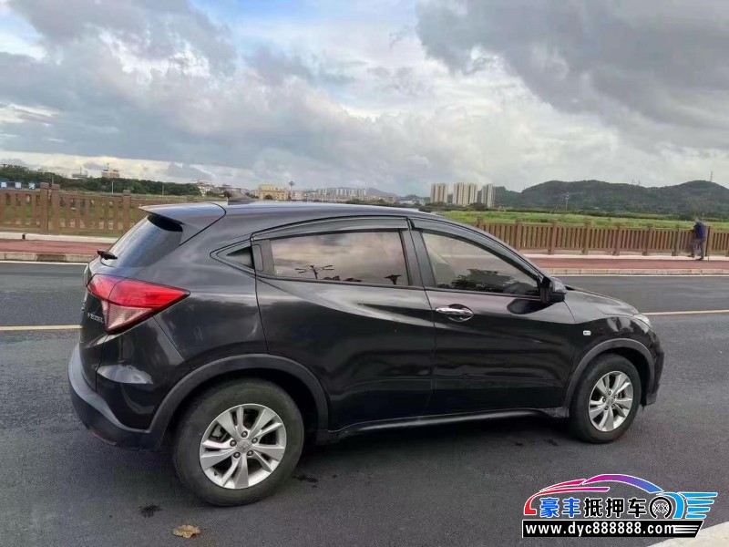 18年本田缤智轿车抵押车出售