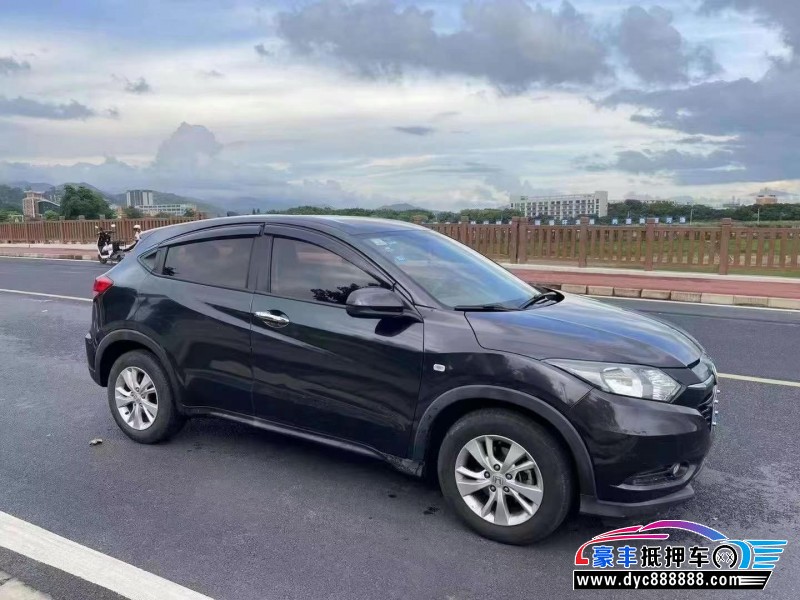 18年本田缤智轿车抵押车出售