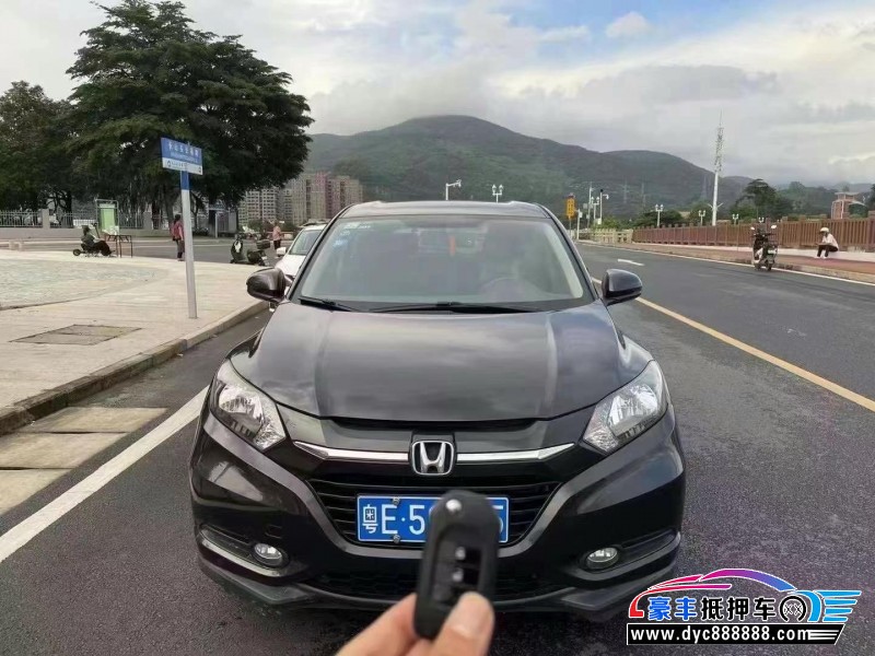 18年本田缤智轿车抵押车出售