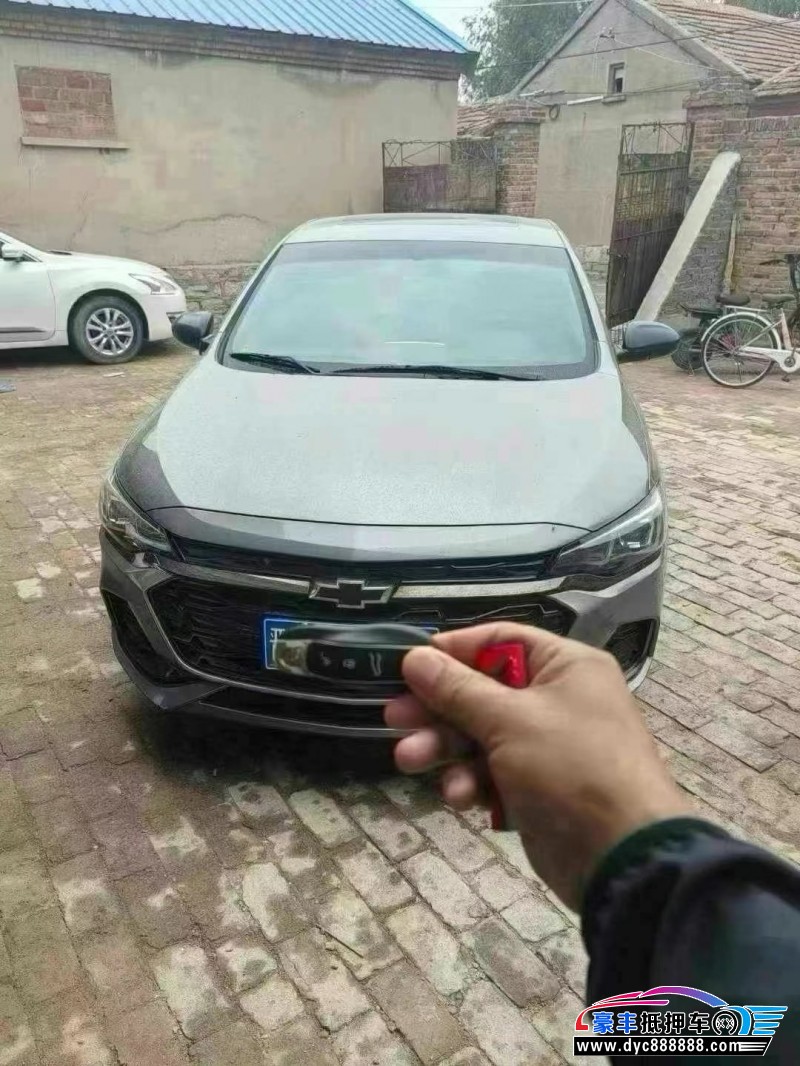 20年雪佛兰科鲁泽轿车抵押车出售