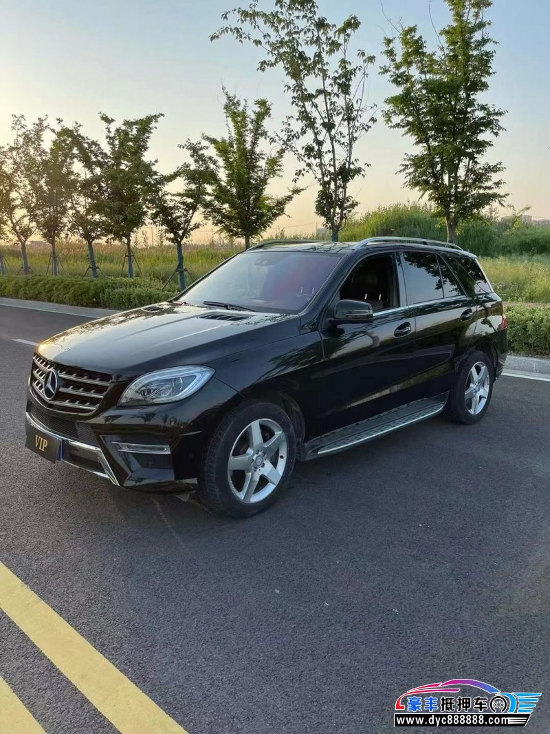 13年奔驰MLSUV抵押车出售