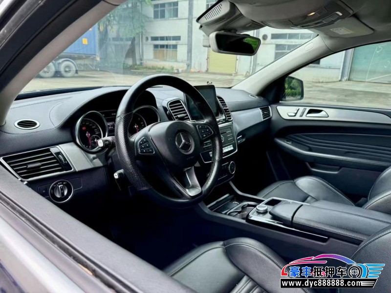 18年奔驰GLE轿车抵押车出售