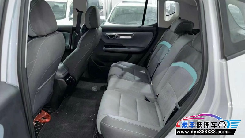 23年埃安Y70轿车抵押车出售