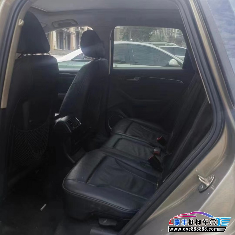 13年奥迪Q5轿车抵押车出售