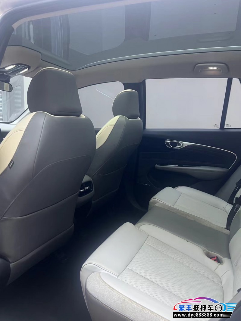 22年埃安V80轿车抵押车出售