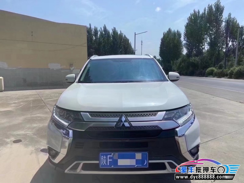 21年三菱欧蓝德轿车抵押车出售