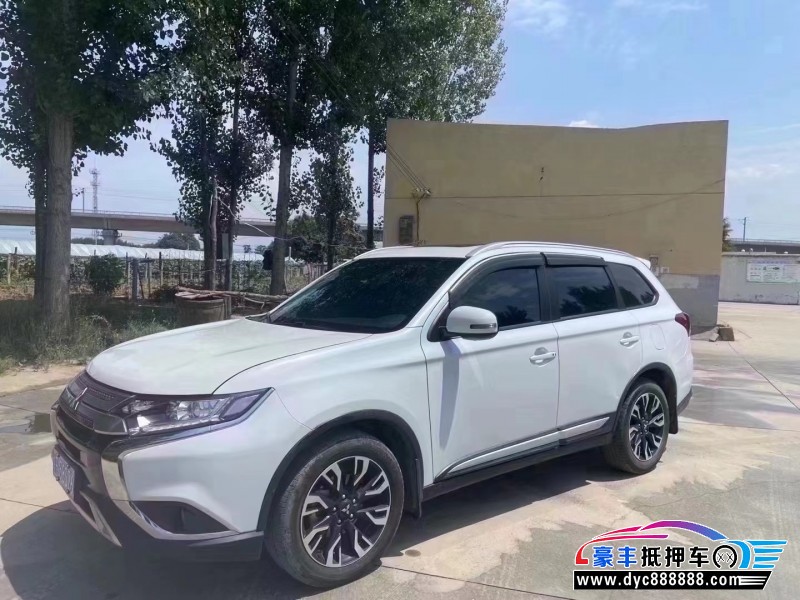 21年三菱欧蓝德轿车抵押车出售