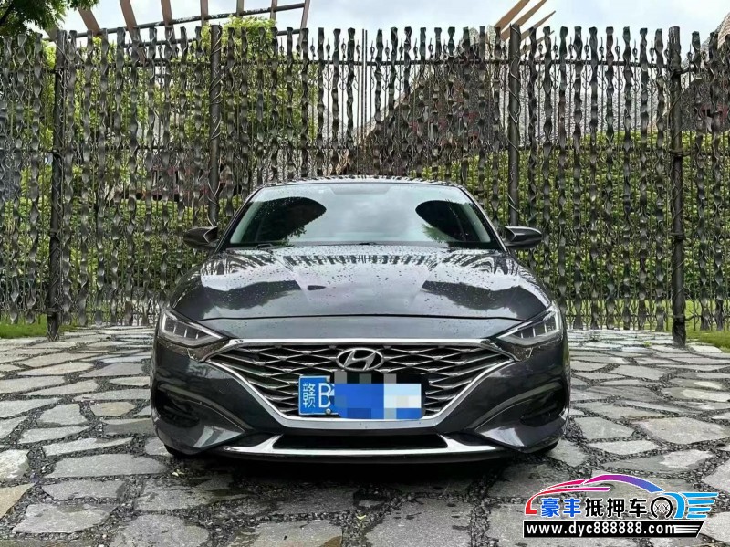 20年现代菲斯塔轿车抵押车出售