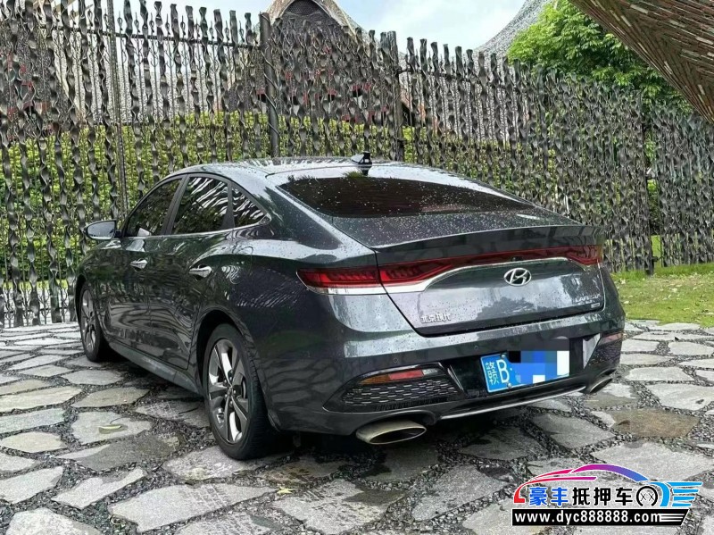 20年现代菲斯塔轿车抵押车出售